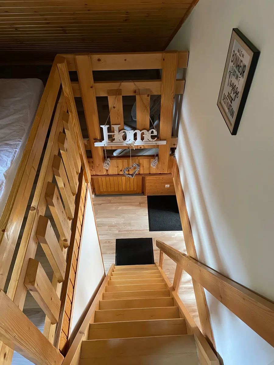 Escalier depuis la chambre