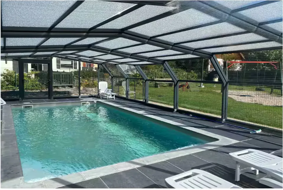 Piscine intérieure chauffée